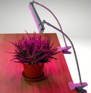 Подставка-кронштейн для светильника для растений на прищепке Uniel 510мм UFP-M02C-450/833